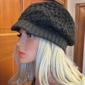 Calvin Klein black cable knit newsboy beani